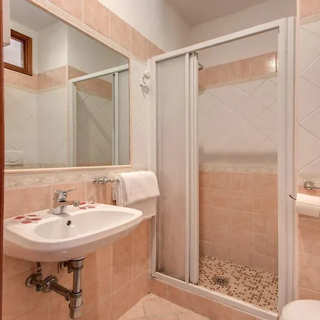 Rubino Hotel 2*